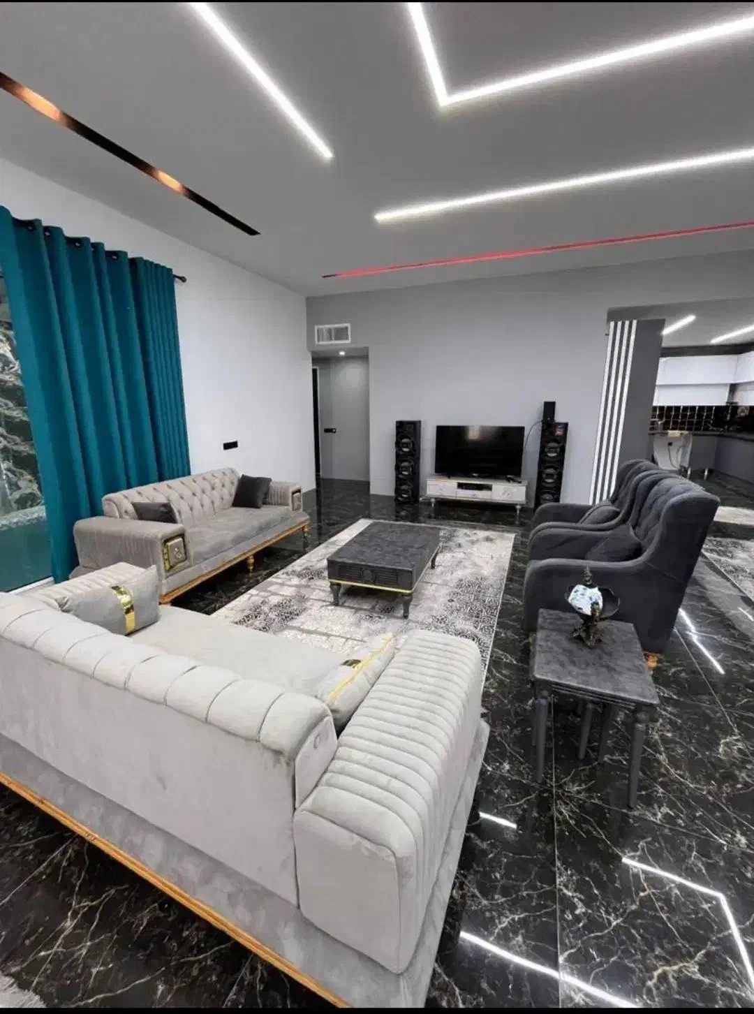 اجاره باغ ویلا ساعتی و نصف روز ( امروز خالی )|اجارهٔ کوتاهمدت ویلا و باغ|شهریار, کردزار|دیوار