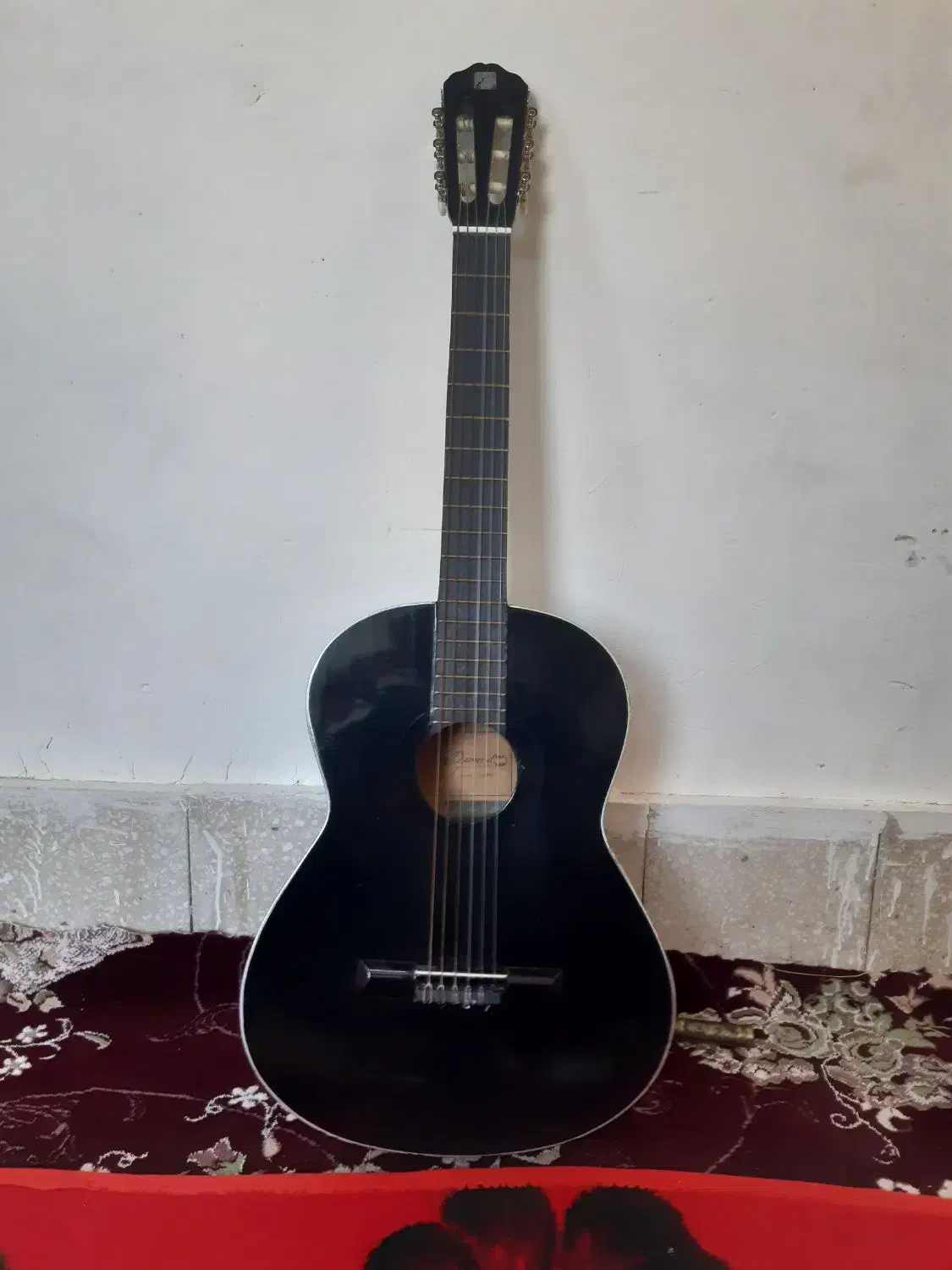 گیتار دیاموند|گیتار، بیس، امپلیفایر|کاشان, عربها|دیوار