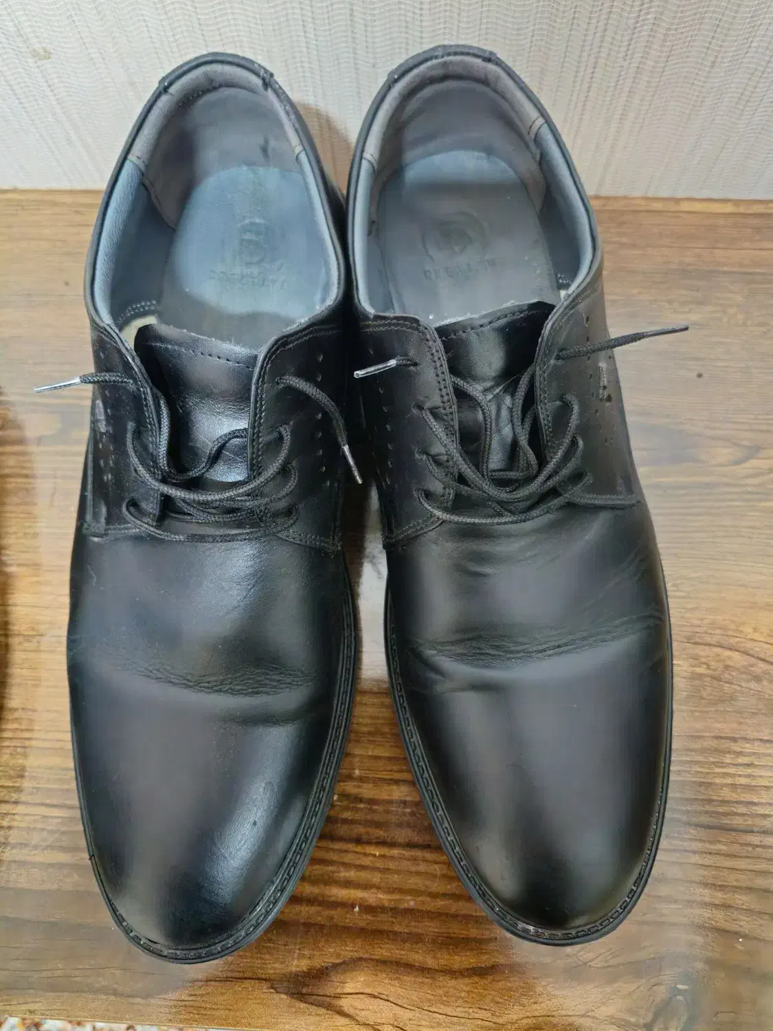 کفش چرم تمیز و سالم|کیف، کفش، کمربند|گنبد کاووس, |دیوار