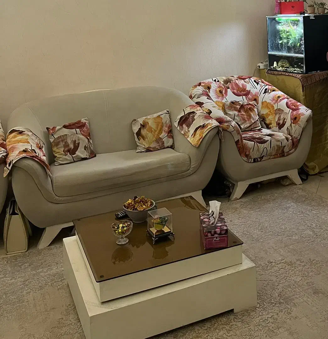 مبلمان و میز نهار خوری و تخت|مبلمان خانگی و میز عسلی|تهران, هلال احمر|دیوار