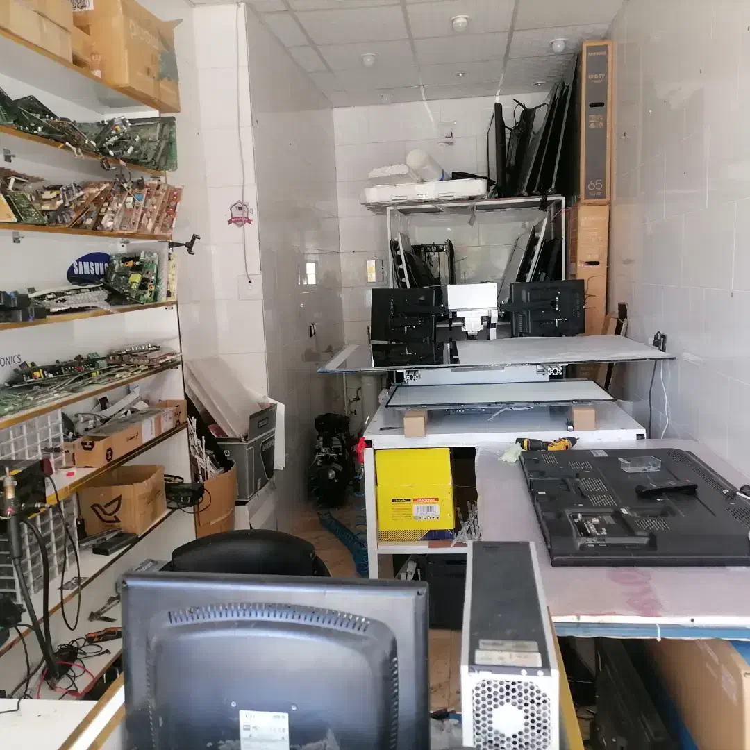 کلینیک مجاز و تخصصی تعمیرات تلویزیون های LED|خدمات پیشه و مهارت|کاشمر, |دیوار