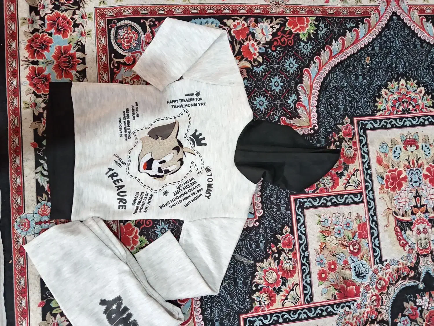 لباس تیکه 50|لباس|برخوار, |دیوار