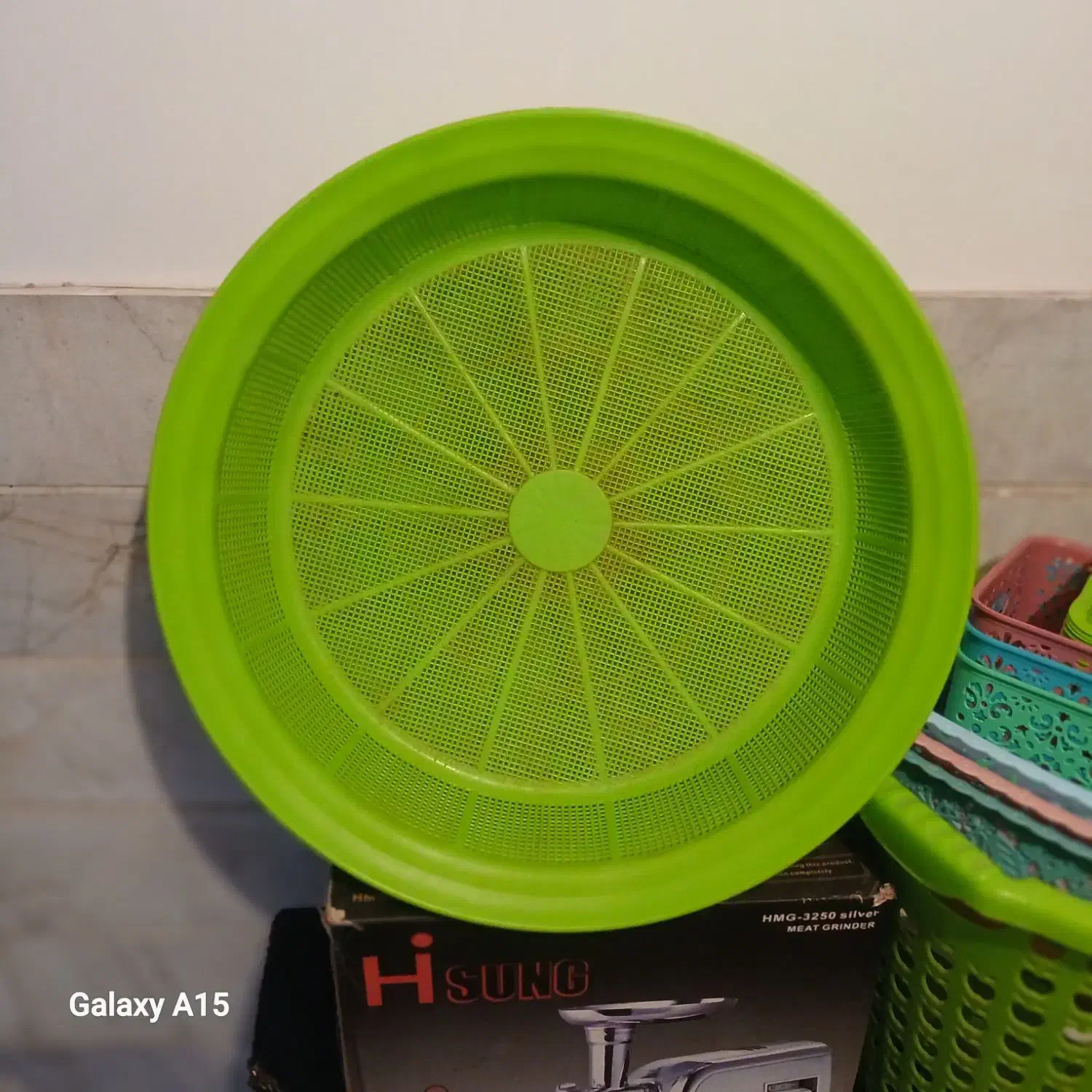 سبد و لگن|آبچکان و نظمدهنده ظروف|قم, ولیعصر|دیوار