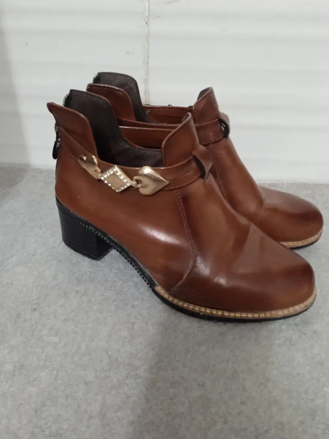 کفش مجلسی|کیف، کفش، کمربند|تربت‌حیدریه, کلاته توکلی|دیوار