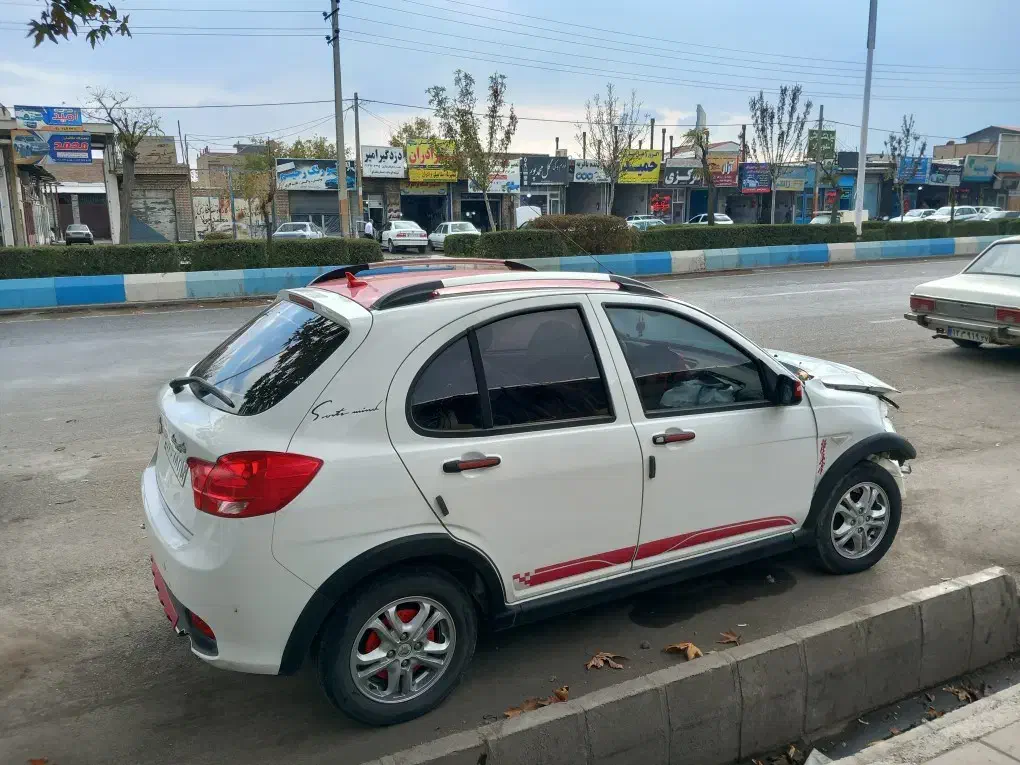 کوئیک تصادفی جزئی درخوی|خودرو سواری و وانت|ارومیه, |دیوار