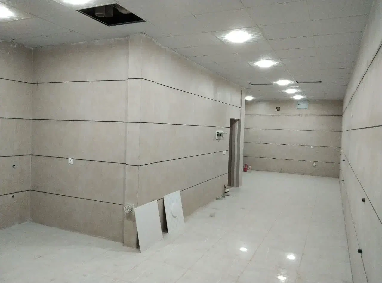 نوساز /ادارای تجاری مسکونی/ ۴ طبقه/فول امکانات|فروش مغازه و غرفه|قم, حاج زینل|دیوار