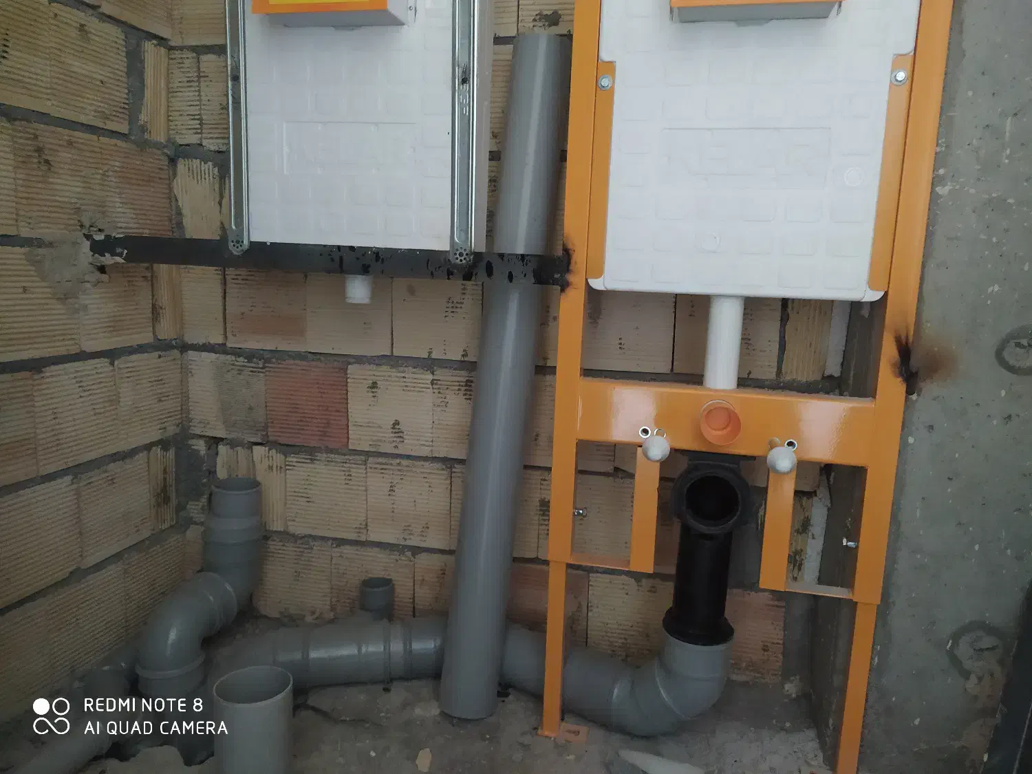 لوله بازکنی ولوله کشی|خدمات پیشه و مهارت|بروجن, |دیوار