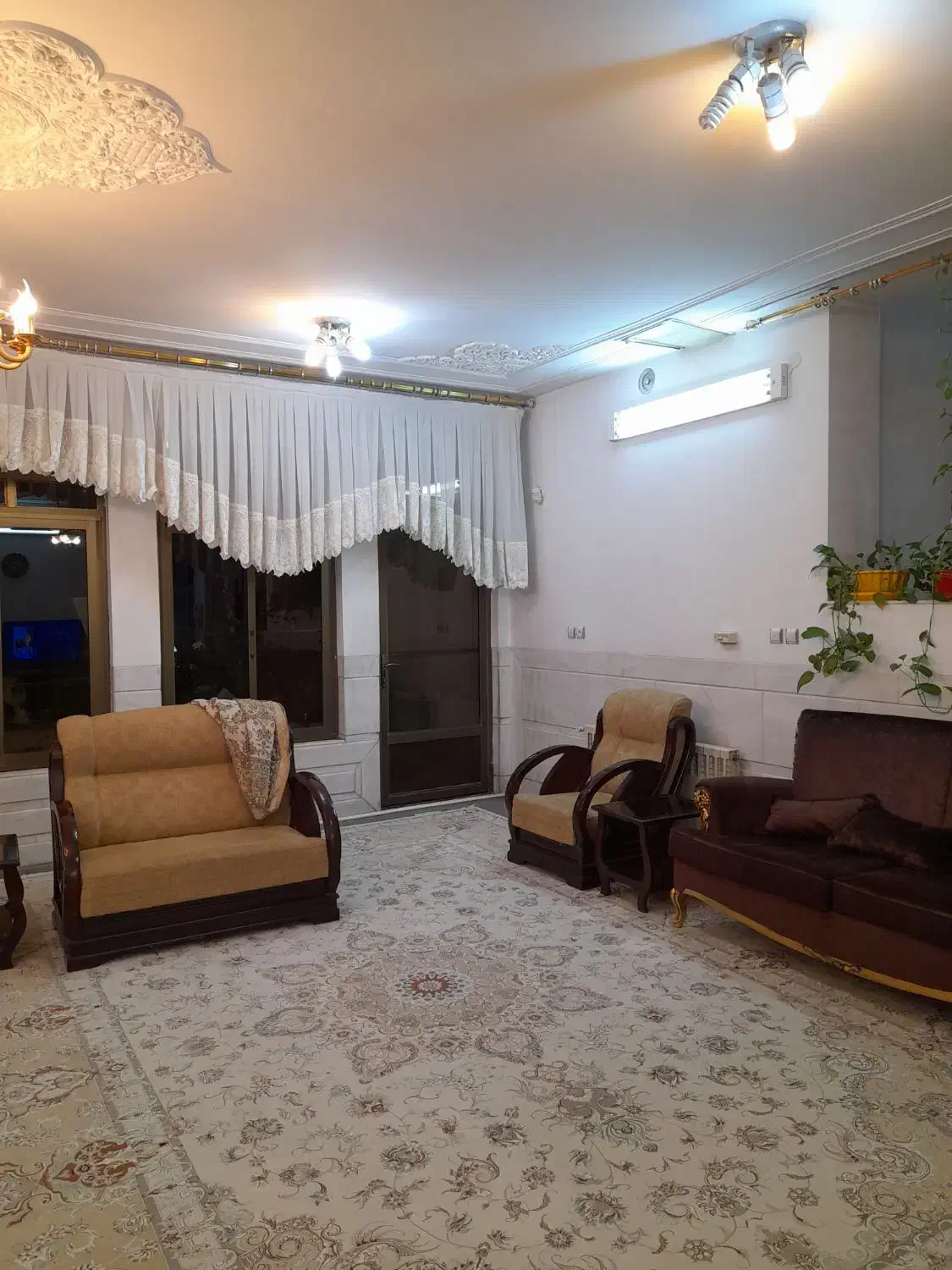 منزل دو طبقه فروشی *ویلاشهر*|فروش خانه و ویلا|نجف‌آباد, ویلاشهر|دیوار