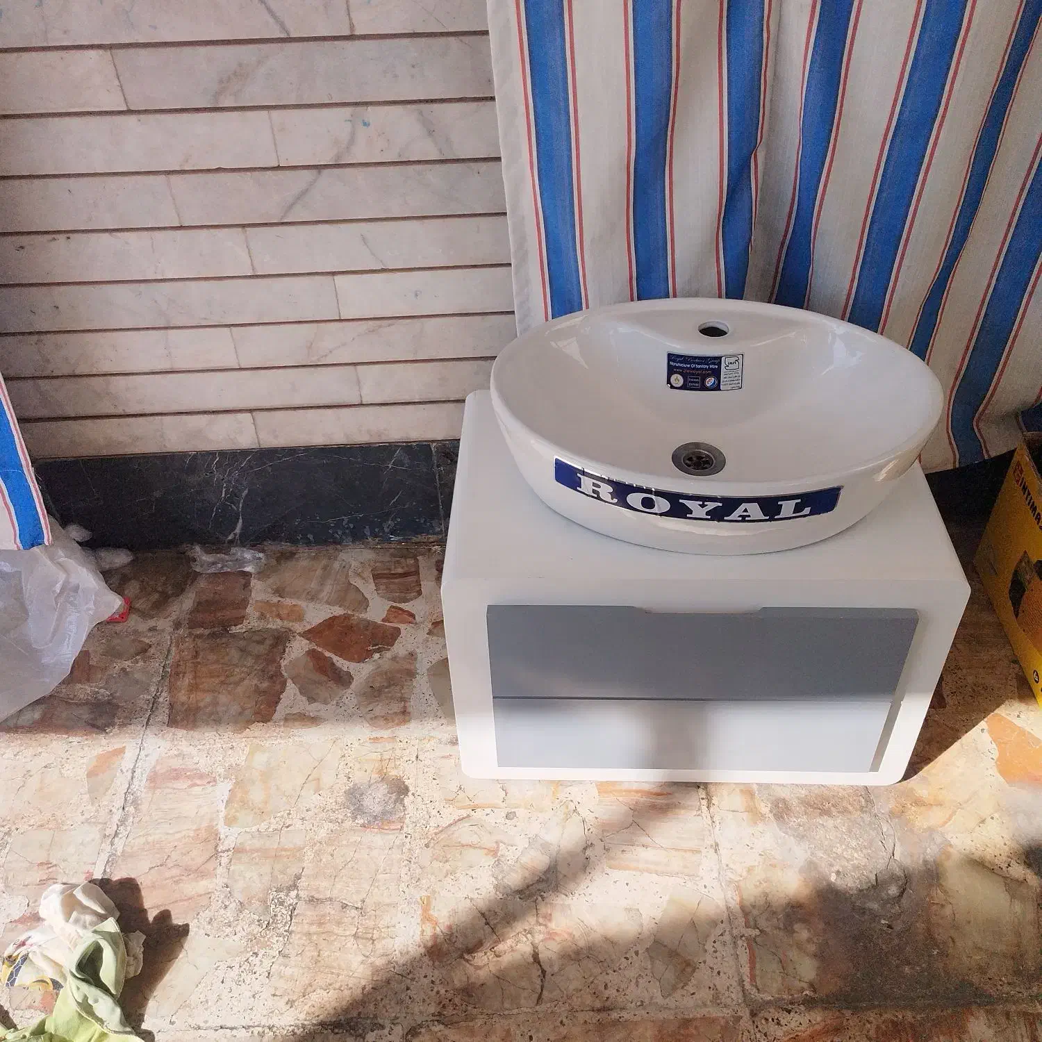 روشویی  ویال با کمد ضد آب|لوازم سرویس بهداشتی|مرودشت, دولت آباد|دیوار