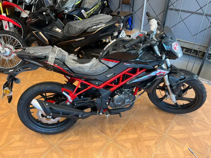 بنلی ۱۵۰ نیوفیس خشک|موتورسیکلت|همدان, |دیوار