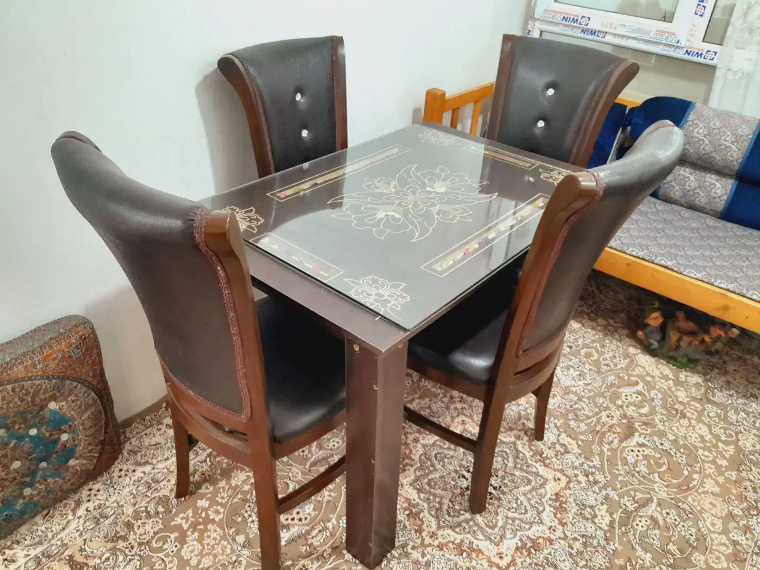 میز ناهار خوری د حد نو نو|میز و صندلی غذاخوری|لاهیجان, کوی خزر|دیوار