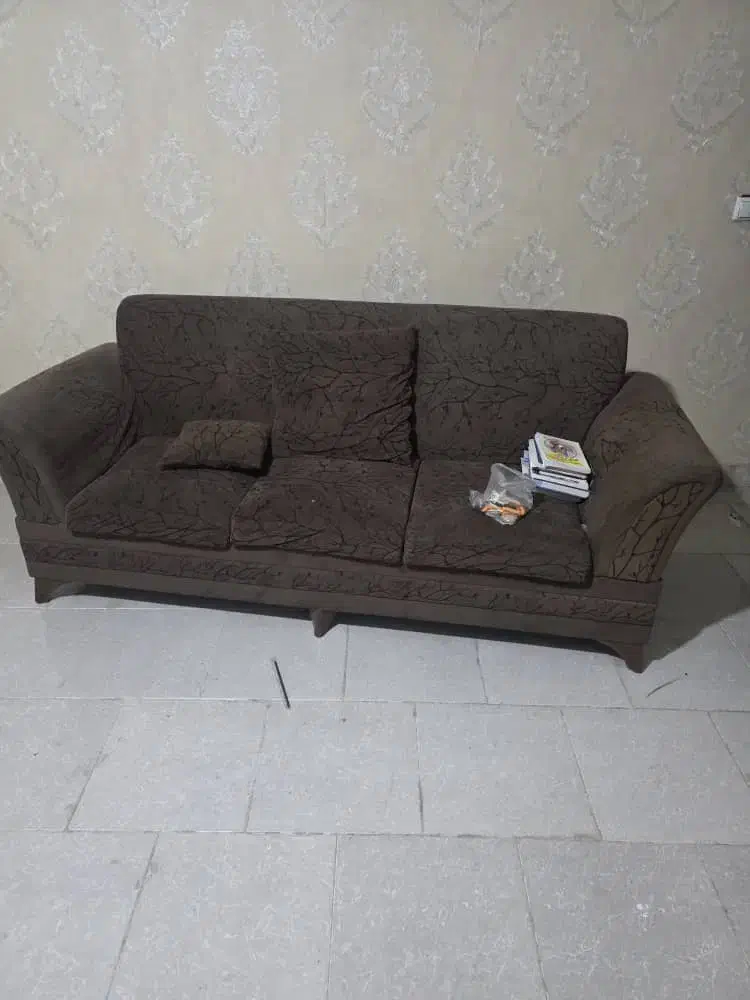 مبل ۷نفره سالم وتمیز|مبلمان خانگی و میز عسلی|پیشوا, |دیوار