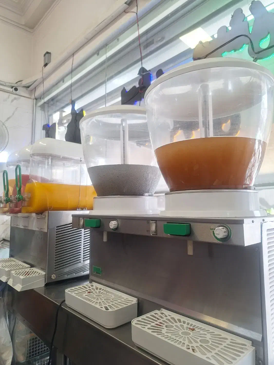 تعمیرات یخچال فروشگاهی صنعتی فریزر صندوقی|خدمات پیشه و مهارت|تهران, صادقیه|دیوار