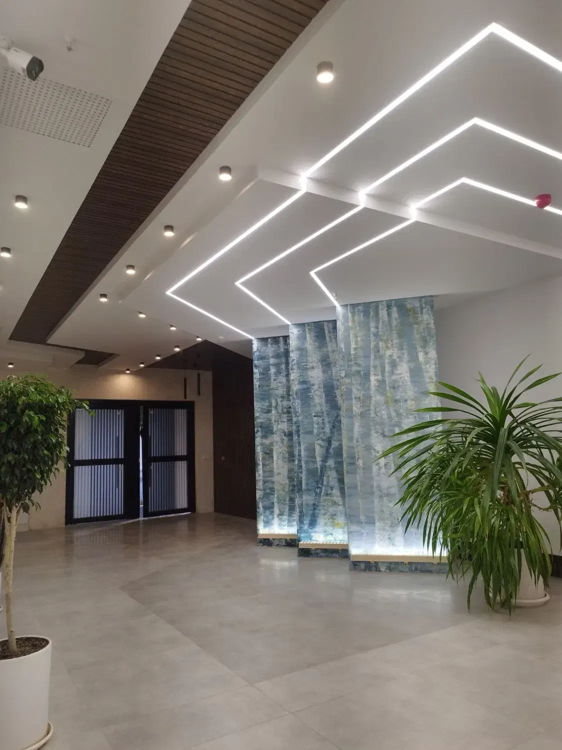 خدمات تخصصی نورپردازی و لاین نوری شیراز|خدمات پیشه و مهارت|شیراز, پانصد دستگاه ارتش|دیوار