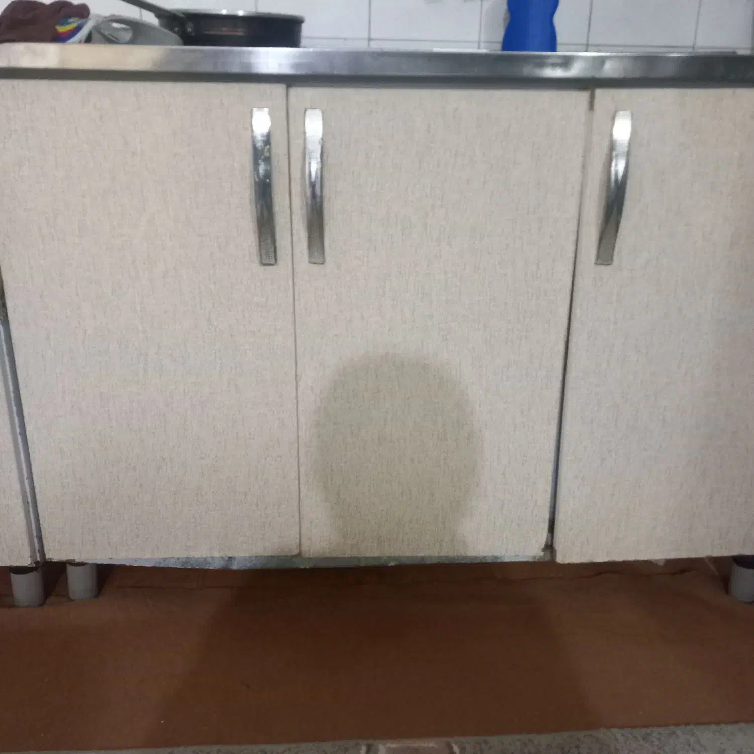 کابینت فلزی درب چوبی|آبچکان و نظمدهنده ظروف|بهارستان, |دیوار