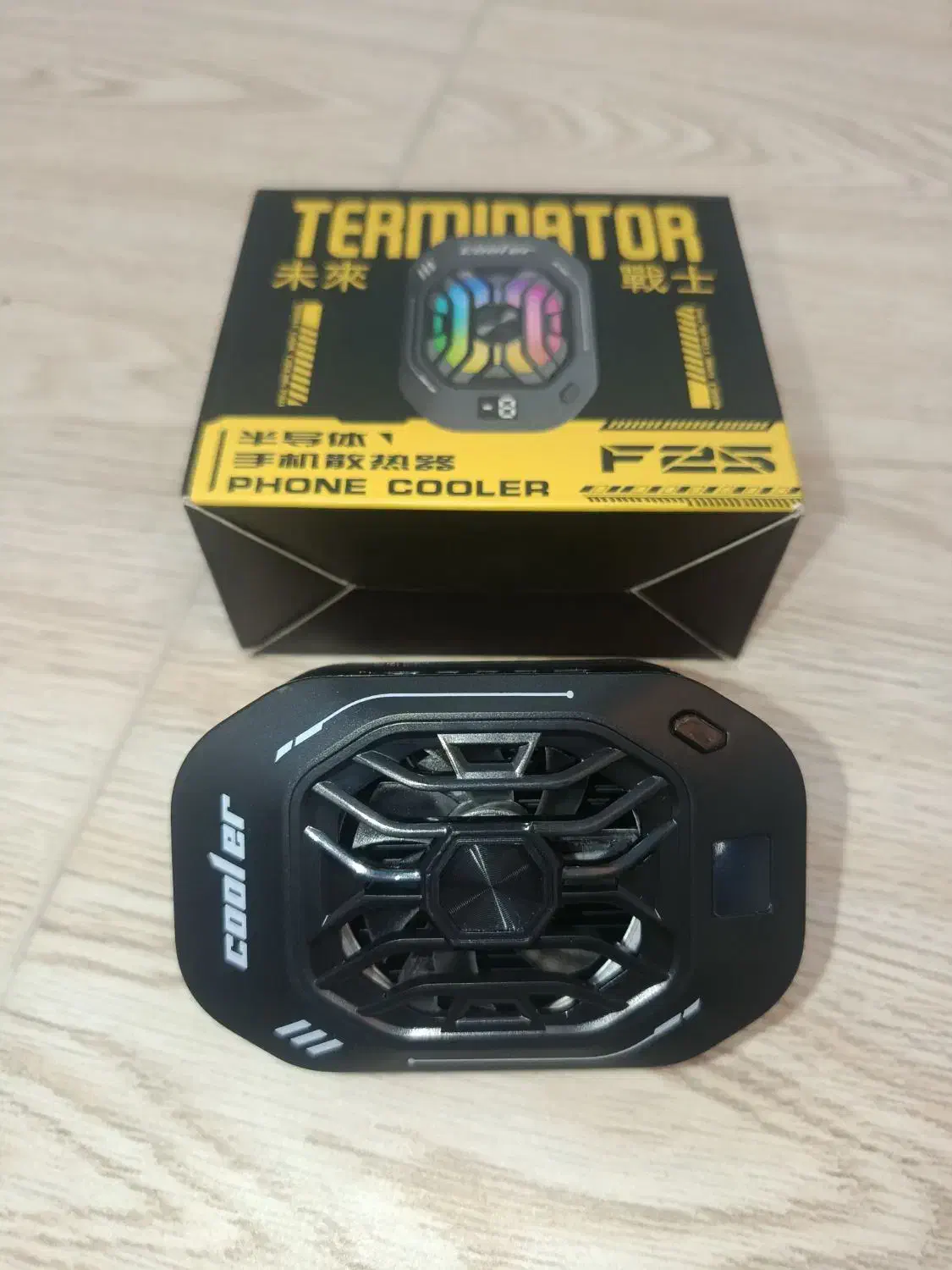 فن گیمینگ گوشی به شرط(رادیاتور دار)|لوازم جانبی موبایل و تبلت|اردبیل, |دیوار