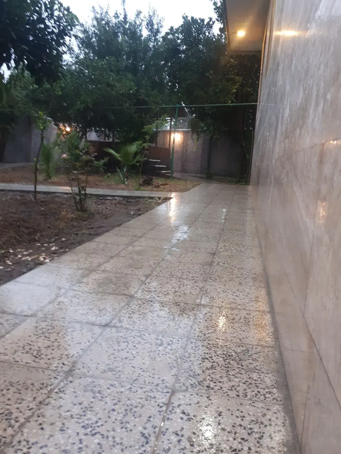 ویلا ۹۰۰ متری منطقه دنج و آرام|فروش خانه و ویلا|تهران, پیکان شهر|دیوار