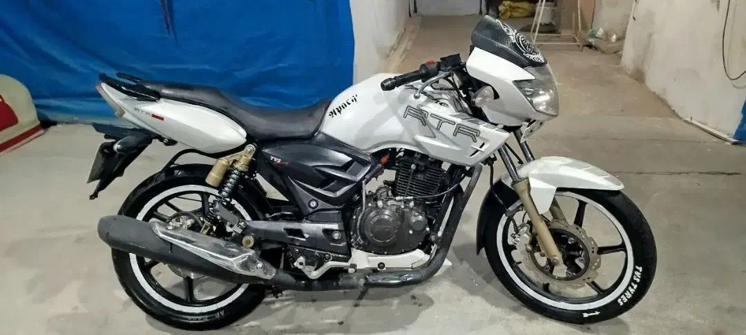 آپاچی|موتورسیکلت|آران و بیدگل, |دیوار