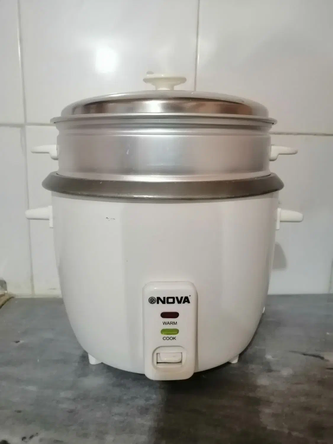 سه عدد سینی   یک عدد پلوپز|ظروف سرو و پذیرایی|قروه, |دیوار