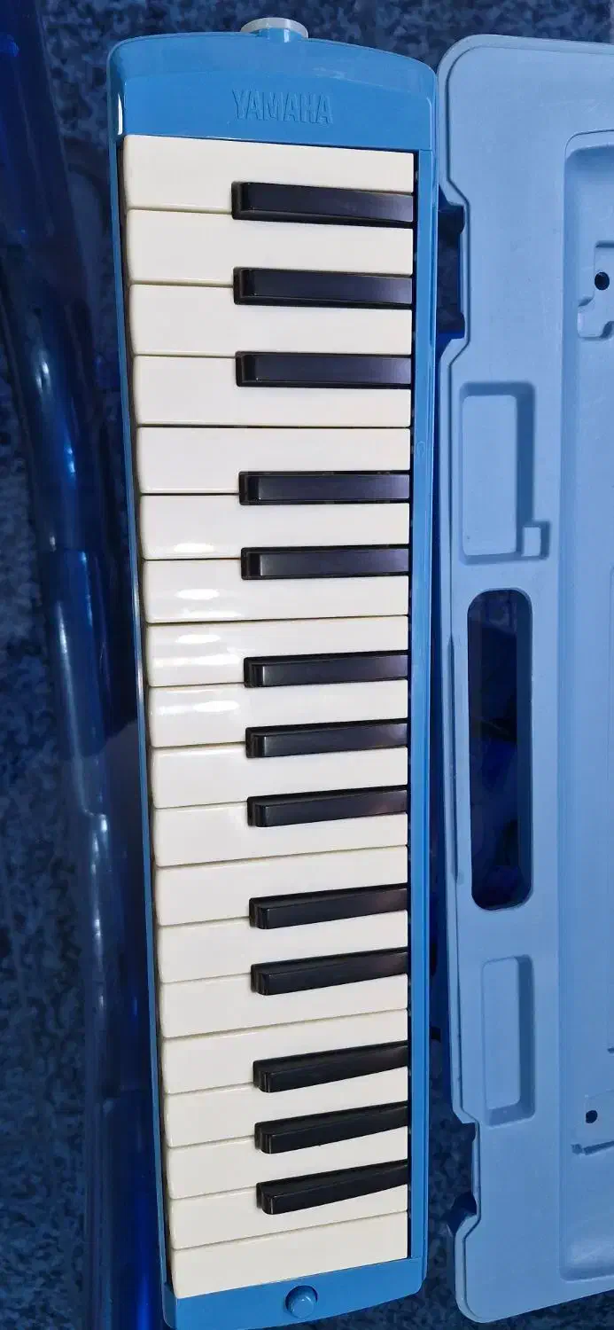 ملودیکا YAMAHA P32D|سازهای بادی|شهرکرد, |دیوار