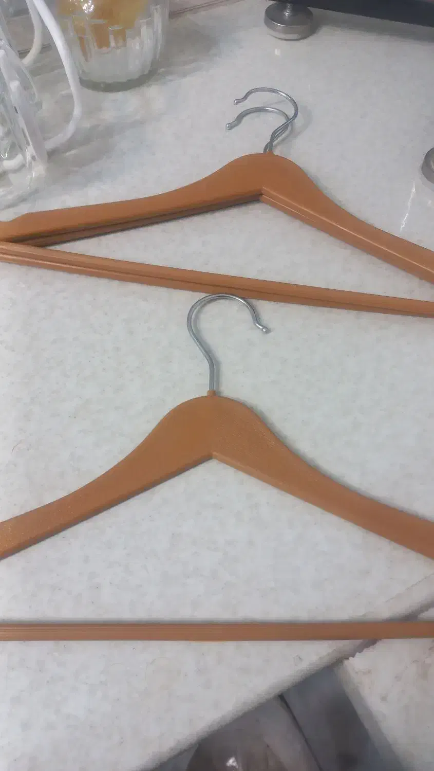 رخت اویز|بندرخت و رخت‌آویز|سبزوار, قلعه‌نو دهزار|دیوار