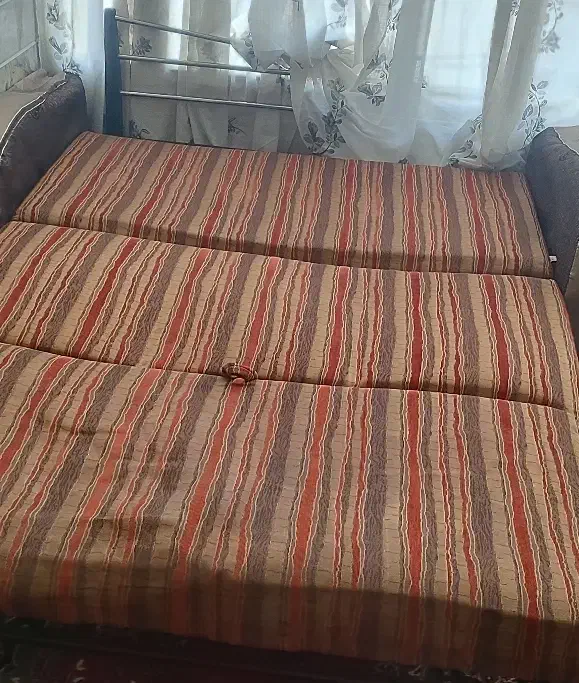 مبل تخت شو|مبلمان خانگی و میز عسلی|گلپایگان, |دیوار