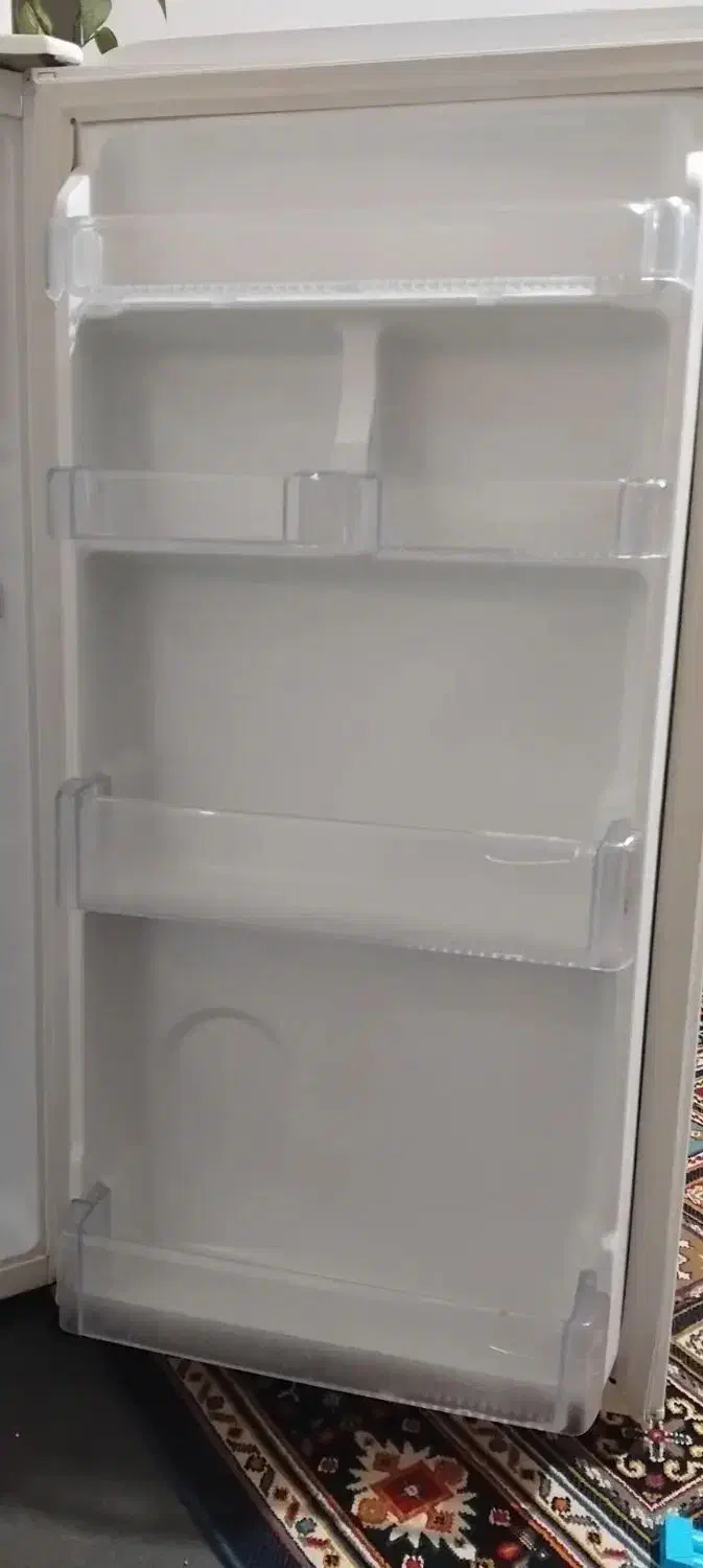 یخچال ایستکول کوچک ۶فوت|یخچال و فریزر|شاهینشهر, شهرک گلدیس|دیوار