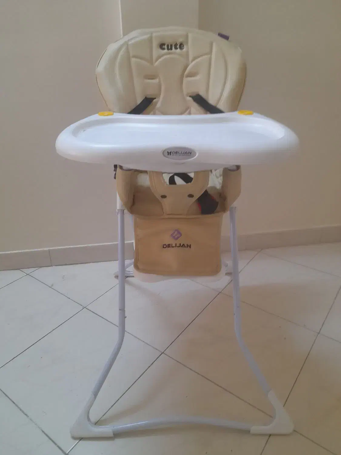 فروش صندلی|تخت و صندلی بچه|تهران, اسفندیاری|دیوار