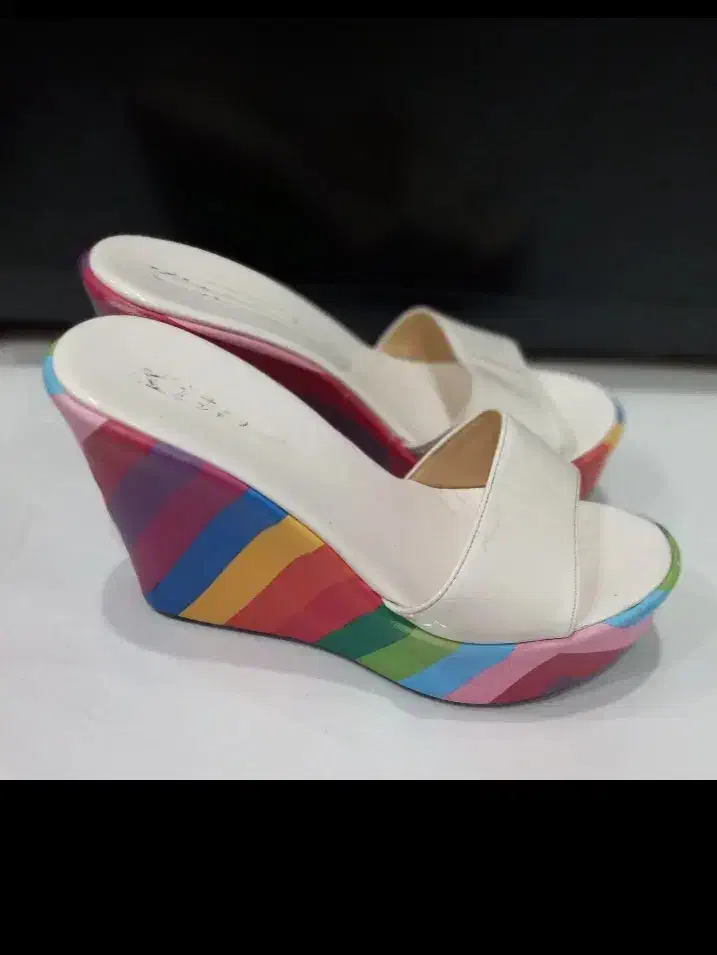 صندل و کفش قیمت مناسب|کیف، کفش، کمربند|سقز, |دیوار