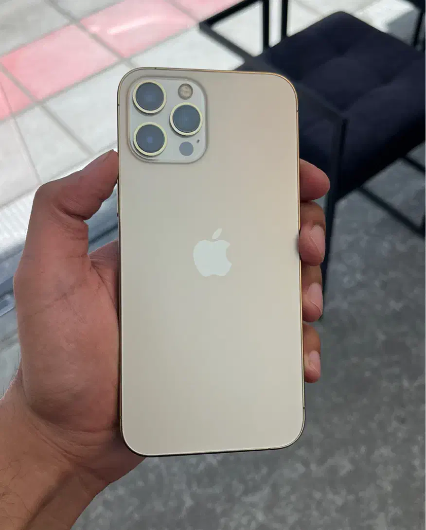 iPhone 12 Pro Max|موبایل|قم, زنبیل آباد|دیوار