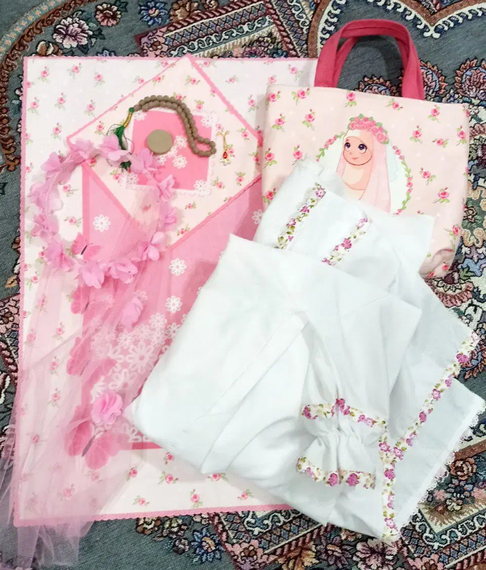 چادر و جانماز جشن تکلیف|لباس|رشت, نظری|دیوار