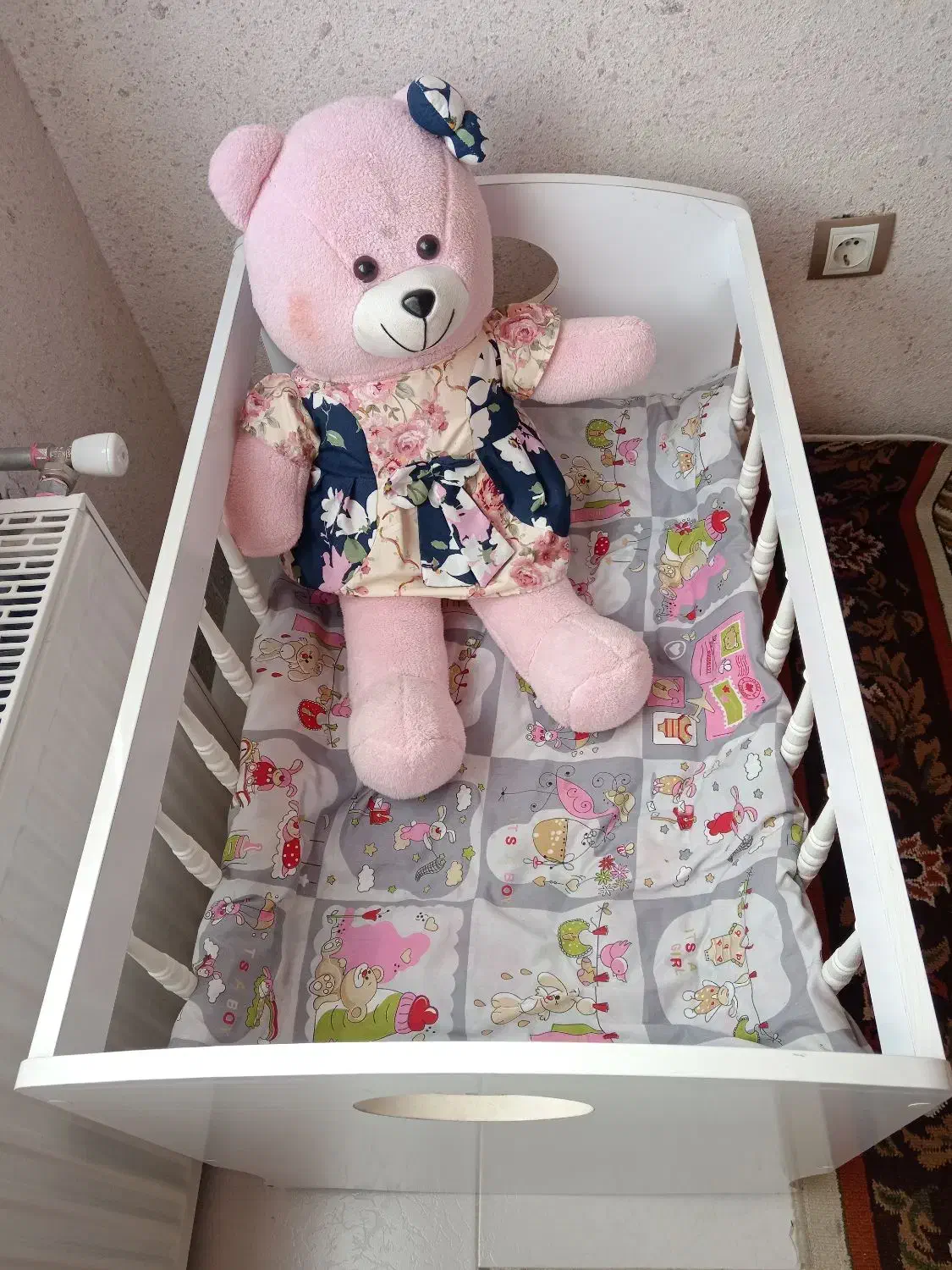 تخت نوزاد|تخت و صندلی بچه|سبزوار, توحیدشهر|دیوار