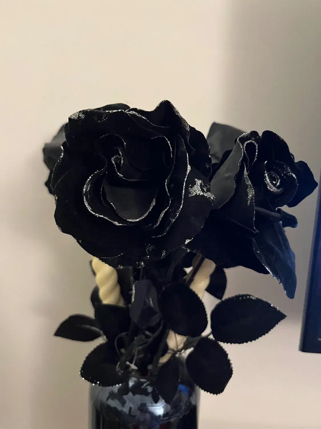 گل و گلدان مشکی|گل مصنوعی|تهران, کوی بیمه|دیوار