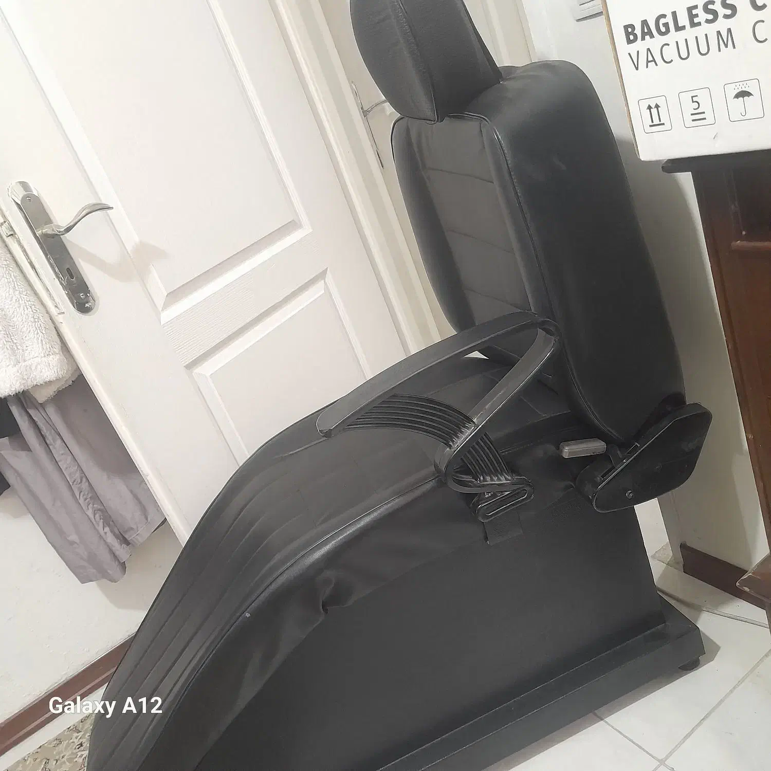 صندلی آرایشگاهی (یونیت) و صندلی چرخدار|صندلی و نیمکت|تهران, نظامآباد|دیوار