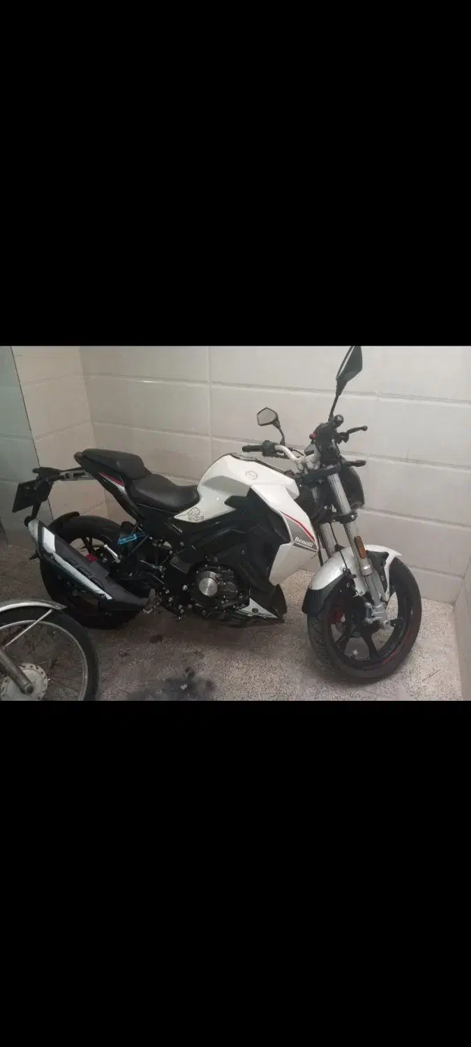 بنلی ۱۸۰ اس s درجه یک بی نظیر|موتورسیکلت|کرج, مهرویلا جنوبی|دیوار