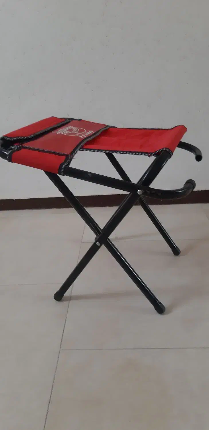 یک عدد صندلی تاشو مسافرتی و راحتی|صندلی و نیمکت|فولادشهر, A6|دیوار