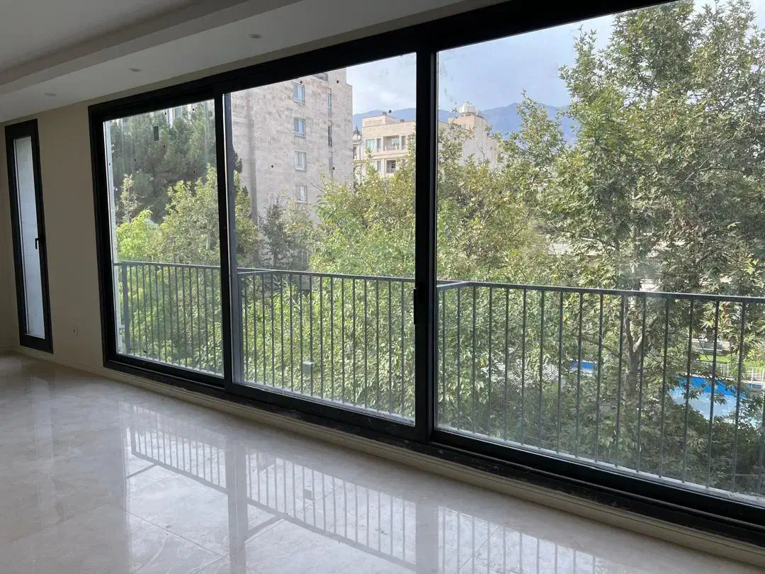 آپارتمان160متری3خوابه نوساز کیلید نخورده دروس