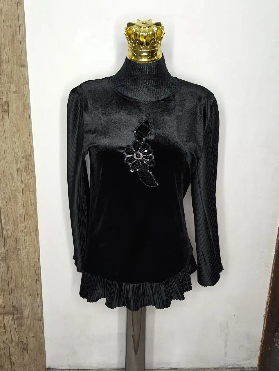 شومیز مخمل با آستین پلیسه با مخمل پولک دوزی شده|لباس|تربتحیدریه, باغ سلطانی|دیوار