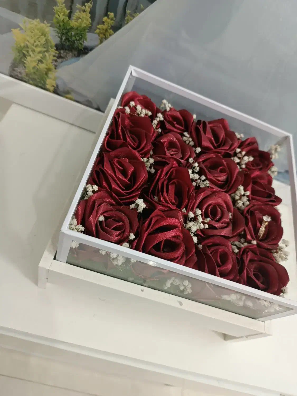 گل رز جاودان|گل مصنوعی|گلبهار, شهر جدید گلبهار|دیوار