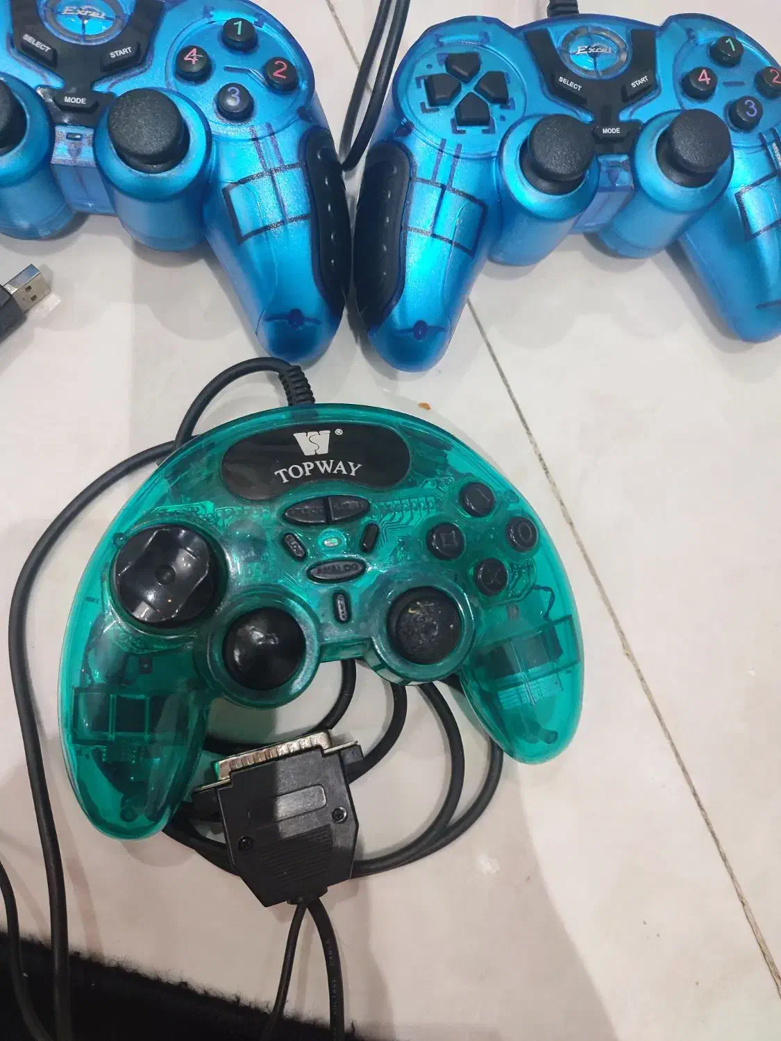 دسته ی گیم پد کامپیوتر|کنسول، بازی ویدئویی و آنلاین|تهران, شهرک فردوس (حسینی)|دیوار