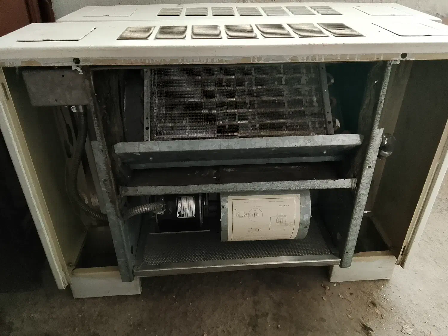 فنکویل زمینی در حد نو|کولر گازی و فنکوئل|تهران, زعفرانیه|دیوار