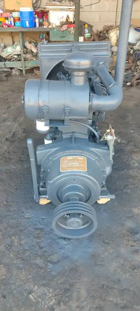 فروش ۲ دستگاه موتور پرکنز ۴ سلیندر وبنز خاور|ماشینآلات صنعتی|جهرم, |دیوار