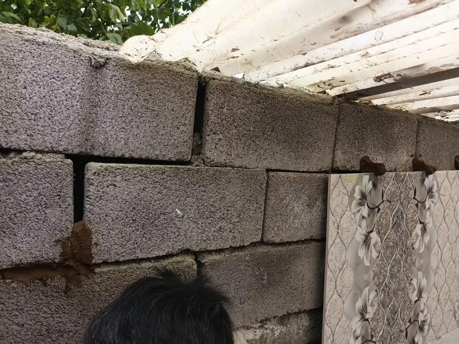 گچکاری کاشی سیمانکاری لکه گیری بنایی ساختمان|خدمات پیشه و مهارت|همدان, |دیوار