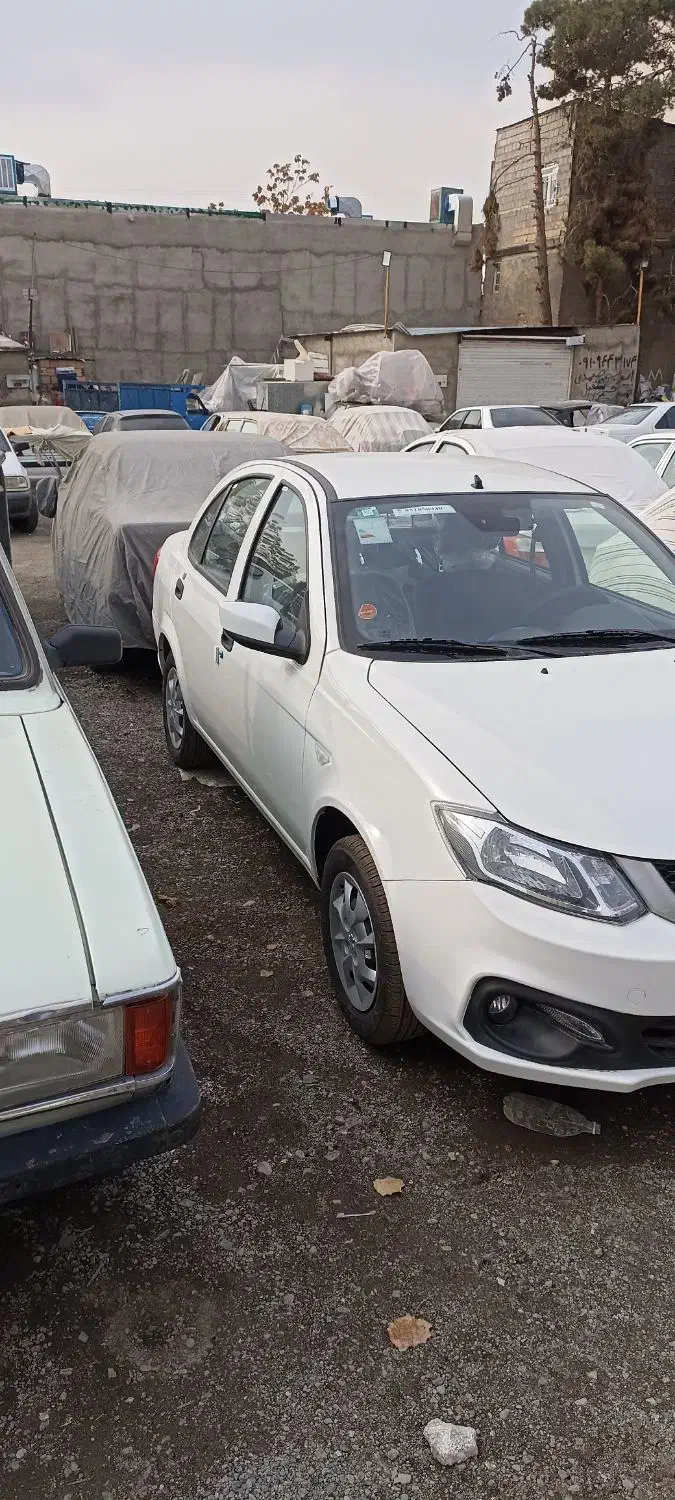 ساینا s خشک مدل 1404|خودرو سواری و وانت|تهران, خاک سفید|دیوار