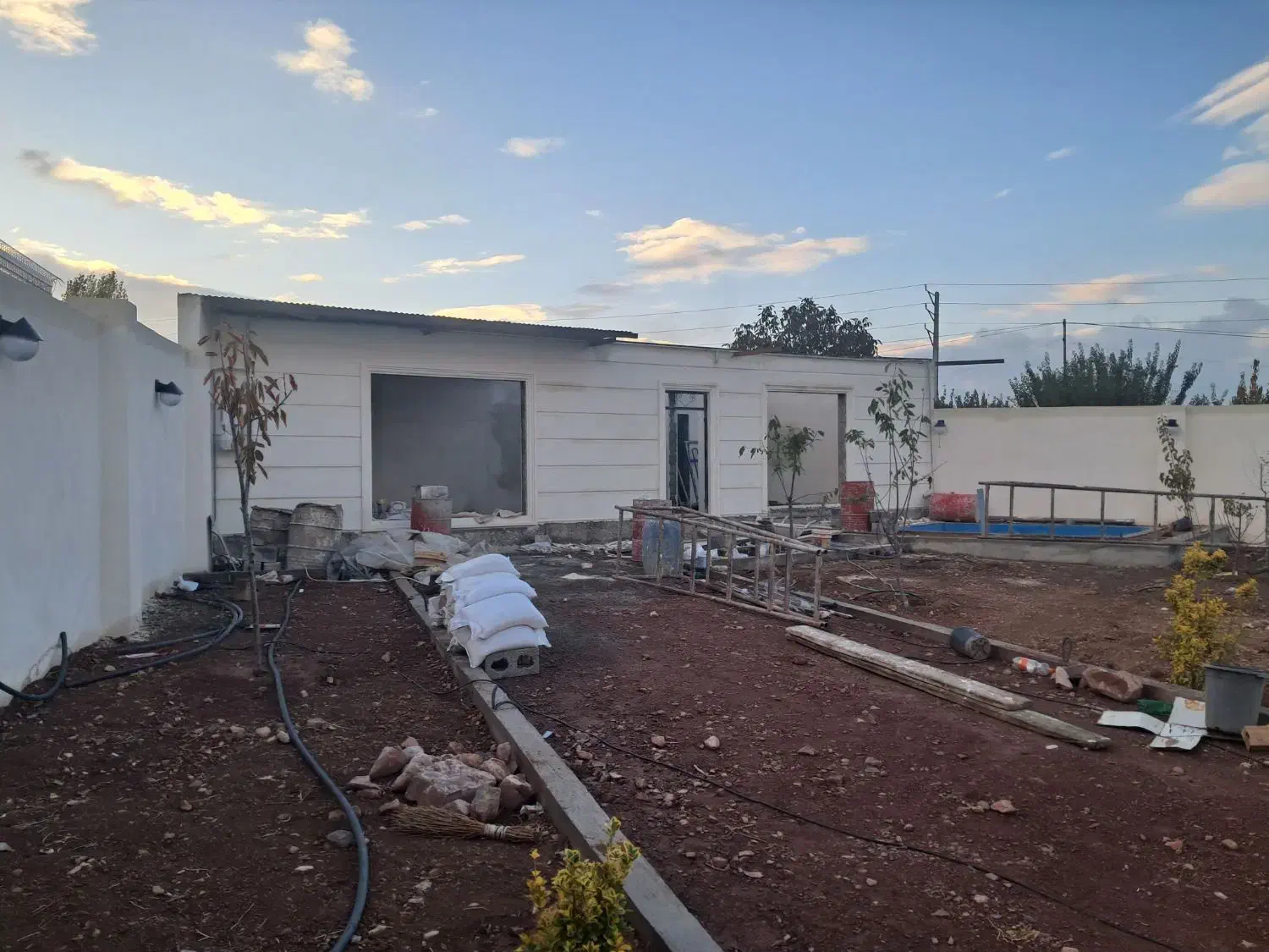 ویلای  دارای اب  برق گاز در زین اباد|فروش خانه و ویلا|صوفیان, |دیوار