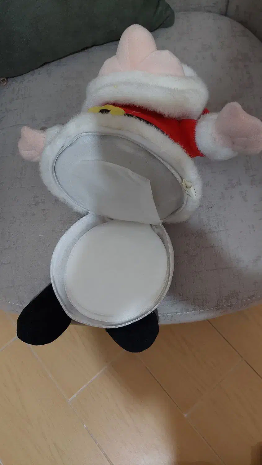 تعدادی عروسک باهم|اسباب‌‌بازی|رشت, گلسار|دیوار