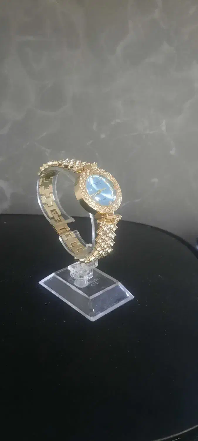 ساعت نگین دار|ساعت|ارومیه, |دیوار