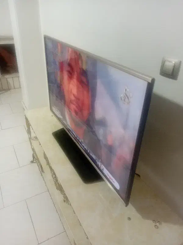 تلویزیون ال‌جی ۴۳اینچ|تلویزیون و پروژکتور|گلستان (تهران), |دیوار