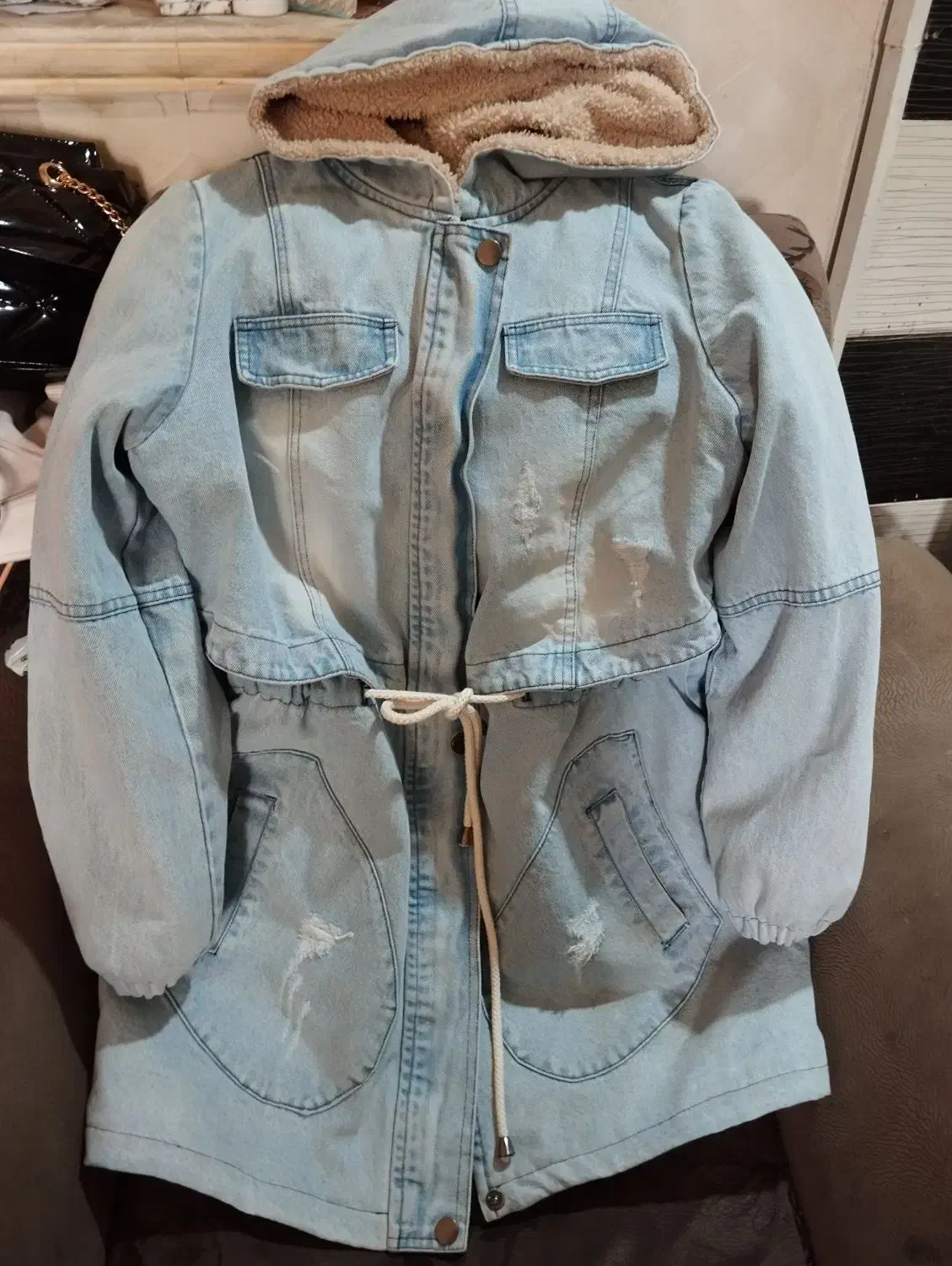 پالتو زنانه اکبند|لباس|قم, نوقطار|دیوار