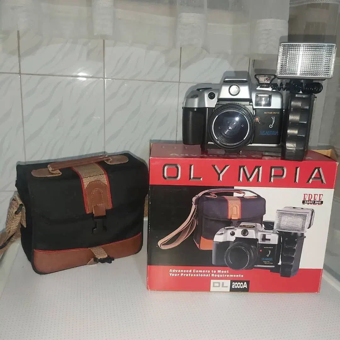 دو عدد دوربین عکاسی حرفه ای YASHIKA و Olympia|دوربین عکاسی و فیلم‌برداری|شیراز, تاچارا|دیوار
